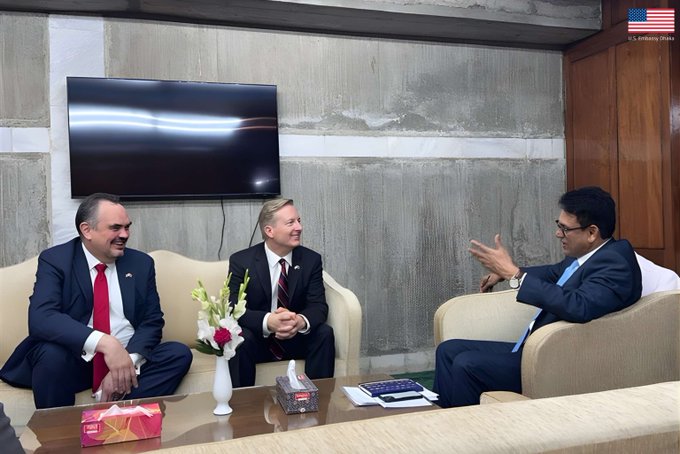 usembassydhaka's tweet photo. Special Envoy Harder and Ambassador Christensen had a productive meeting with Education Minister Milon. They discussed how American educational expertise can equip Bangladeshi youth with skills that drive economic growth and prosperity. https://t.co/HqByLmDRE1