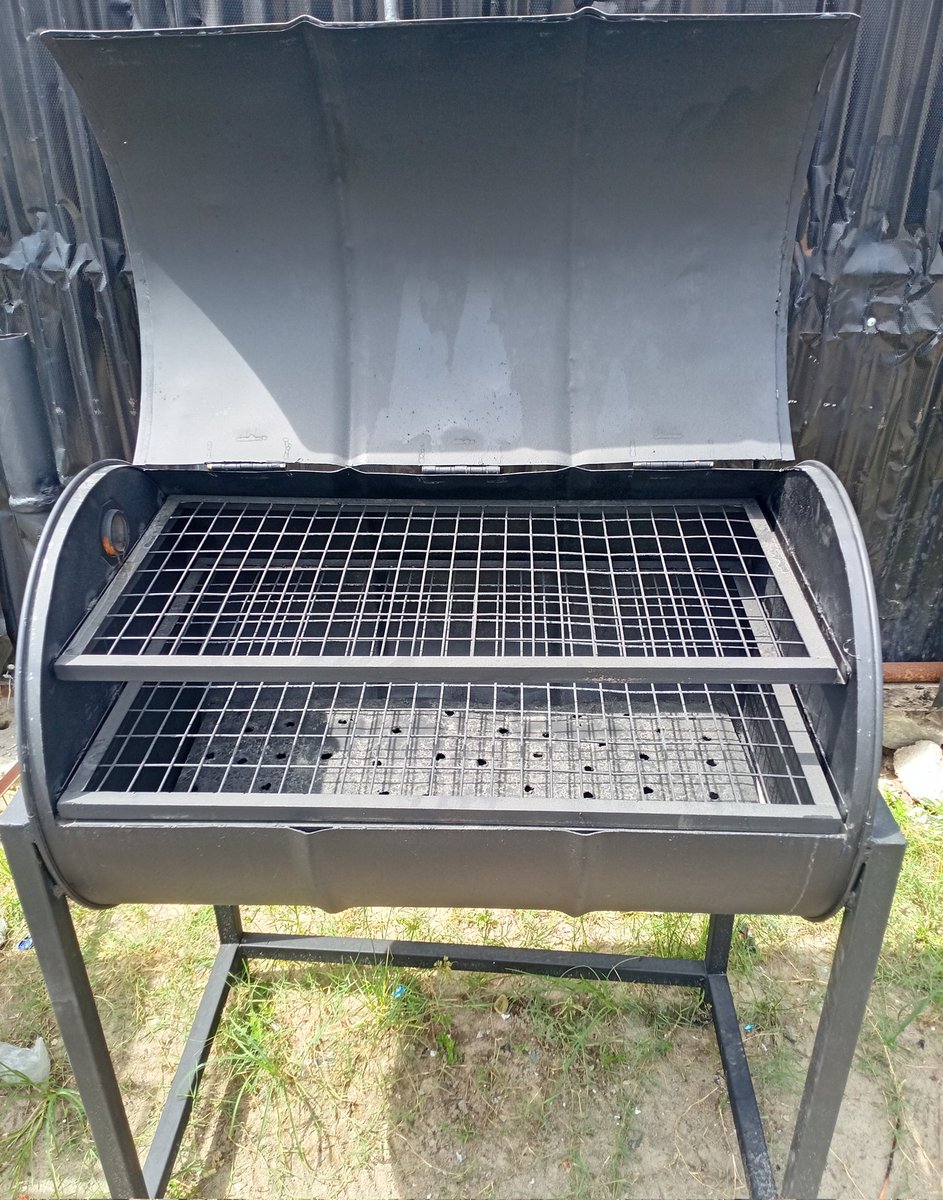 Stanley Banks tweet media