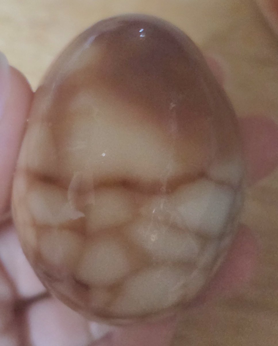 울집 달걀 곧 갈라질듯