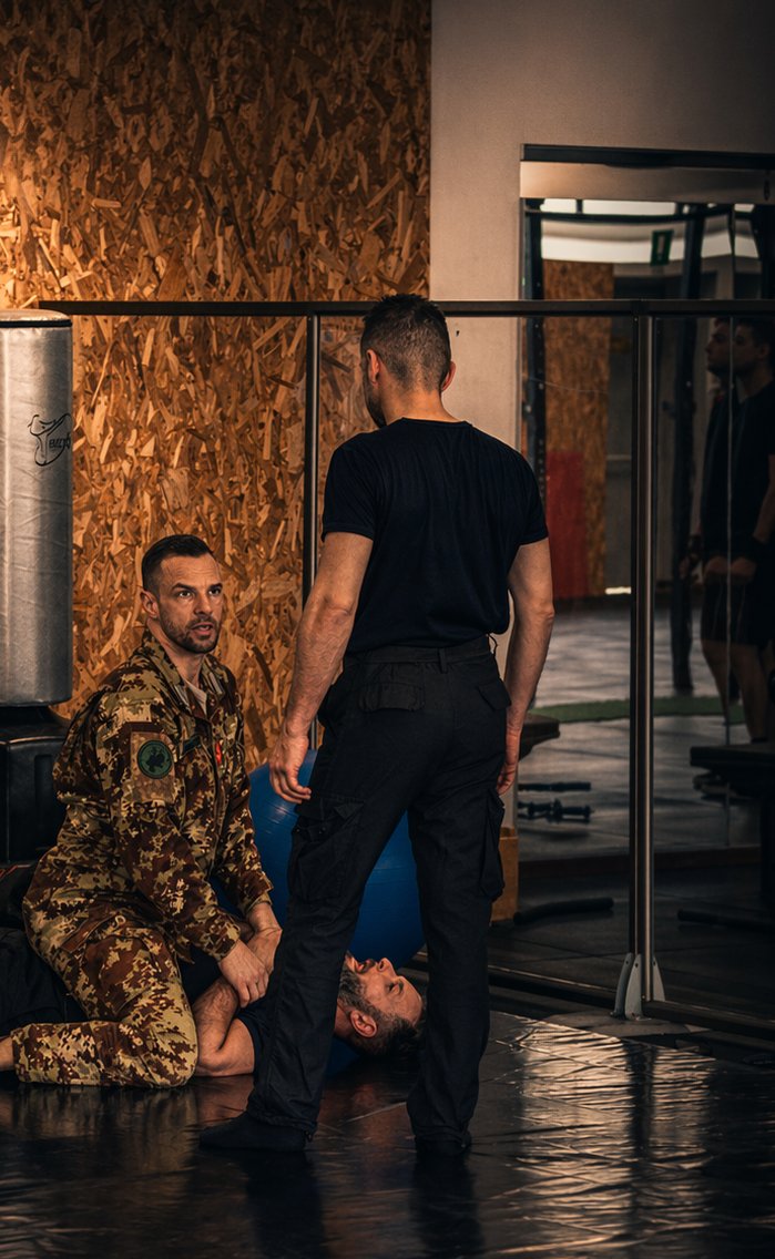 _CoESPU_'s tweet image. #TrainHard. Think clearly. #DoRight.
Apply measured #Force to keep you and others #Safe.
Always #Respect people and their #Rights.
#CoESPU #NeverStopTraining #SelfDefense