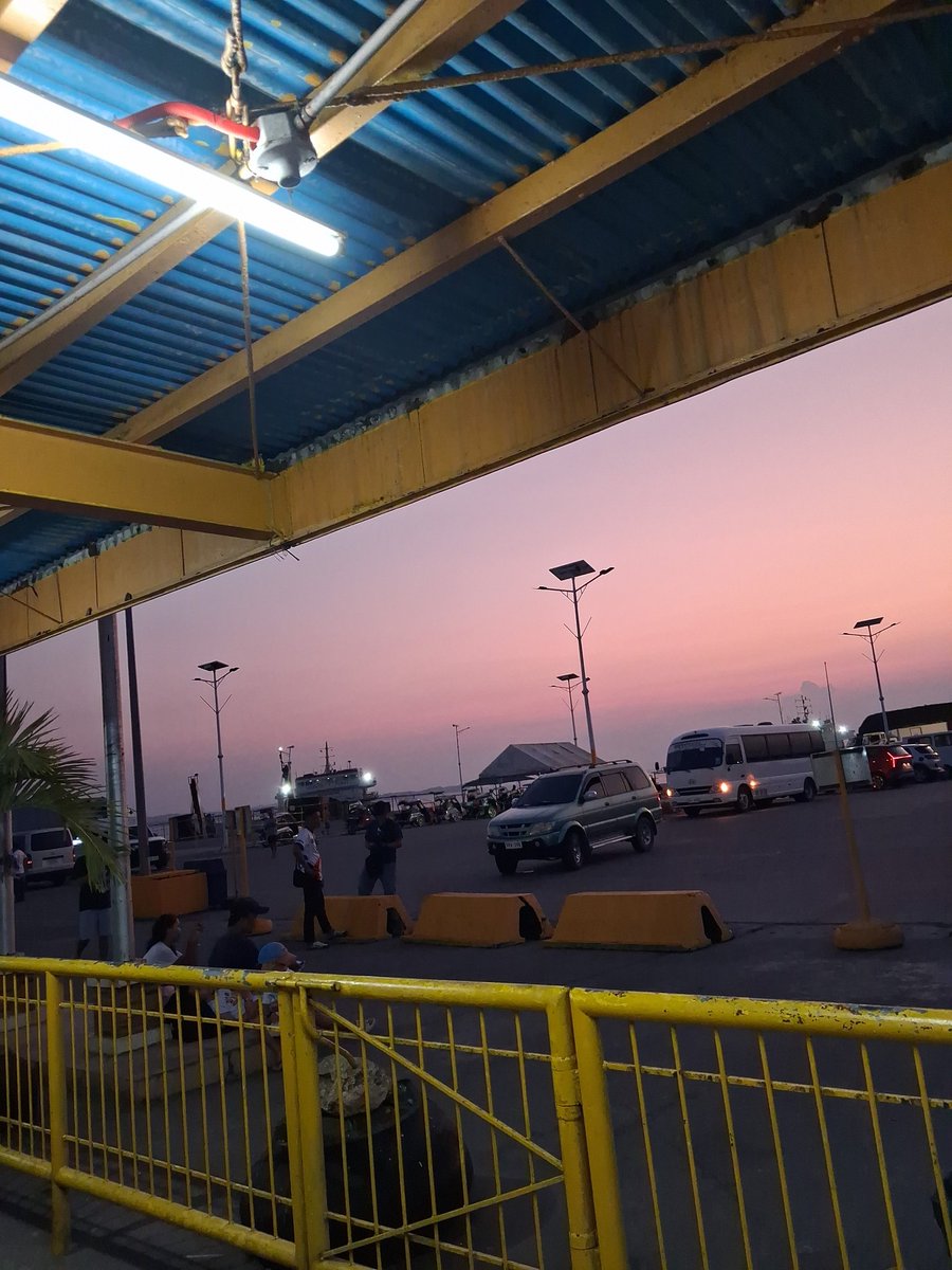 Wowowoowwow another 14hours commute time kalokkkaaa see u never cebuuu ahhaahhaha