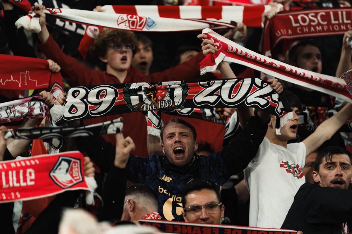 losclive's tweet photo. Ensemble ❤️🤍

#LOSCOGCN https://t.co/xMP77tWjLT