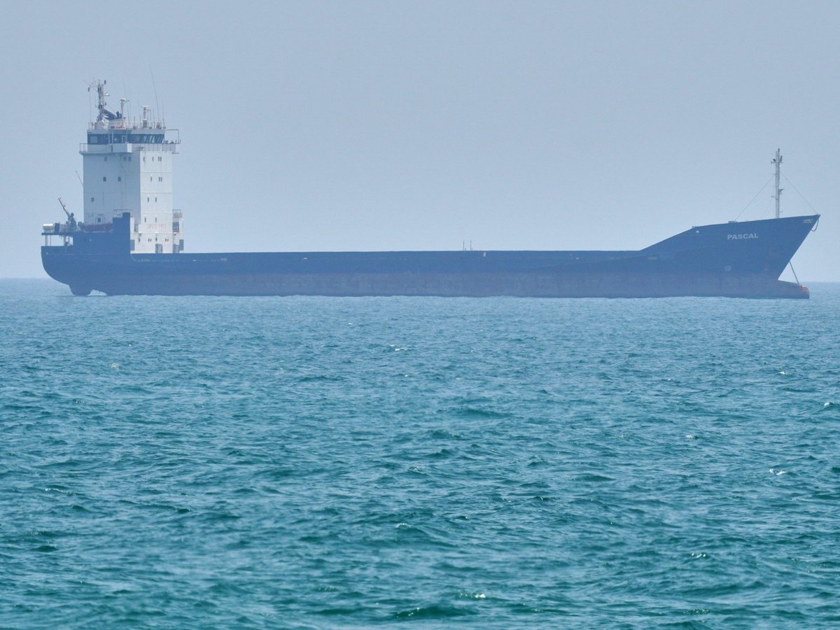 NeuralBriefNews's tweet image. 🌍 DEVELOPMENT

The US has seized the Iranian vessel Touska during ongoing diplomatic negotiations. The capture reflects escalating tensions in the region.
Follow for more updates.

#Breaking #News #WorldNews #Update #BreakingNews #Iran #USSeizure #DiplomaticTensions
