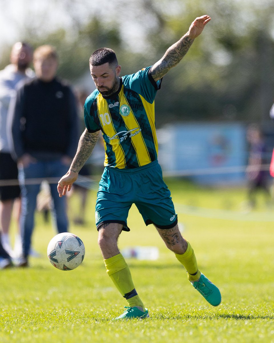 ev2sportswearuk's tweet photo. From underdogs to cup winners. 🏆

@WickersleyCCFC recently overcame the odds to lift the @montagucup, securing a brilliant 2–1 win over favourites Gate Inn in a tightly contested final.

📷: Mike Bayly Photography

#EV2 #DesignWithoutLimits https://t.co/RRDZGbhaP7