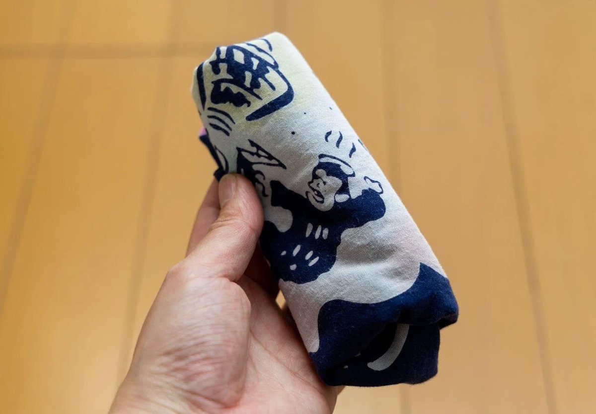hamigaki_write's tweet photo. 「メガネの愛眼」さんのオウンドメディアで、愛用中のサウナアイテムを紹介させてもらいました◎

・サウナに没入できるサウナハット
・濡れてもOK頑丈スパバック
・持ってるだけで気分あがる手ぬぐい

リニューアルした最新おふろメガネの使用感も書いてます！プレゼントにもおすすめです✌︎ https://t.co/5MHmQvHIcU