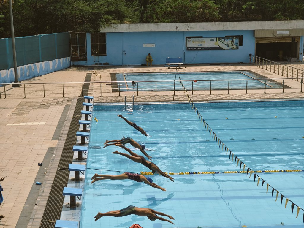 kv2_afspune's tweet image. Regional Sports Meet 2026 begins! 🏊‍♂️🏊‍♀️ @kv2_afspune proudly hosts Swimming &amp;amp; Diving events for U14, U17 &amp;amp; U19 boys and girls.
Wishing all participants the very best—let the spirit of sportsmanship shine! 🌟 #KVS #SportsMeet @KVS_HQ @KvsMumbai
