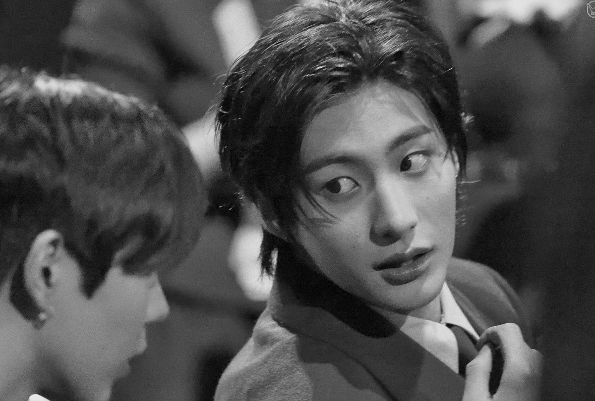 BitterHazel tweet media