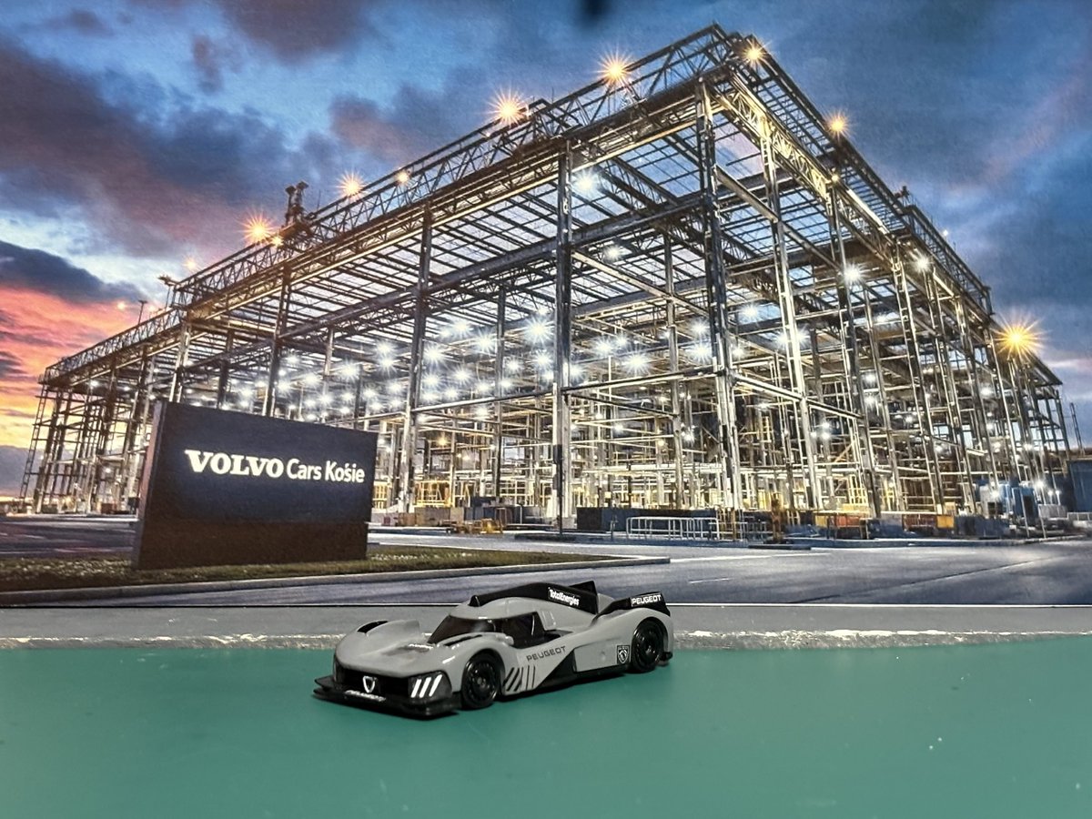 porschegmbh's tweet image. #ホットウィール  #Peugeot9X8  #HYPERCAR 
お疲れ様です〜🍵プジョー9x8を一旦仕上げしました👍車庫戻ろうとしたら、またボルボに来てしまった💦なんちゅー方向音痴すぎ🤣🤣