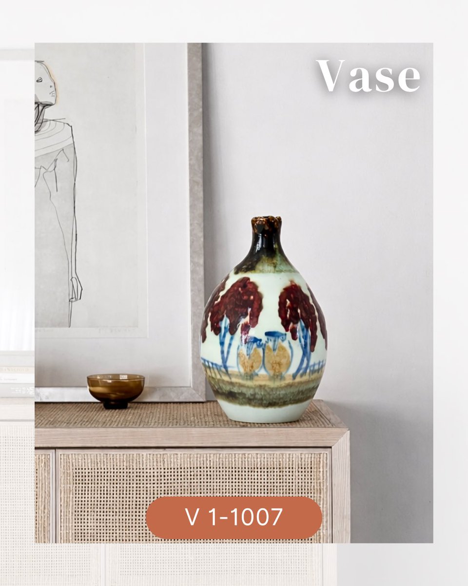 artworkonwalls's tweet image. It’s in the curves, the texture, the little details.
A subtle piece that quietly elevates everything around it.

Simple, but never overlooked.

Shop now at artworkonwalls.com

#HomeDecorIdeas #Vase #InteriorDetails #luxury #artworkonwalls