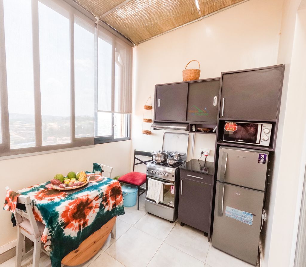 HouseInRwanda's tweet image. 🏠Kigali Furnished studio apartment for rent in Nyarutarama🆕

💸 Price:500,000 Rwf /month
🛏️ Bedrooms:1
🛁 Bathrooms:1
👍Furnished: Yes

For further details:👇houseinrwanda.com/property/rent/…

Contact name:👨‍💼Rosie

#Apartment #Rent #Kigali #HouseinRwanda