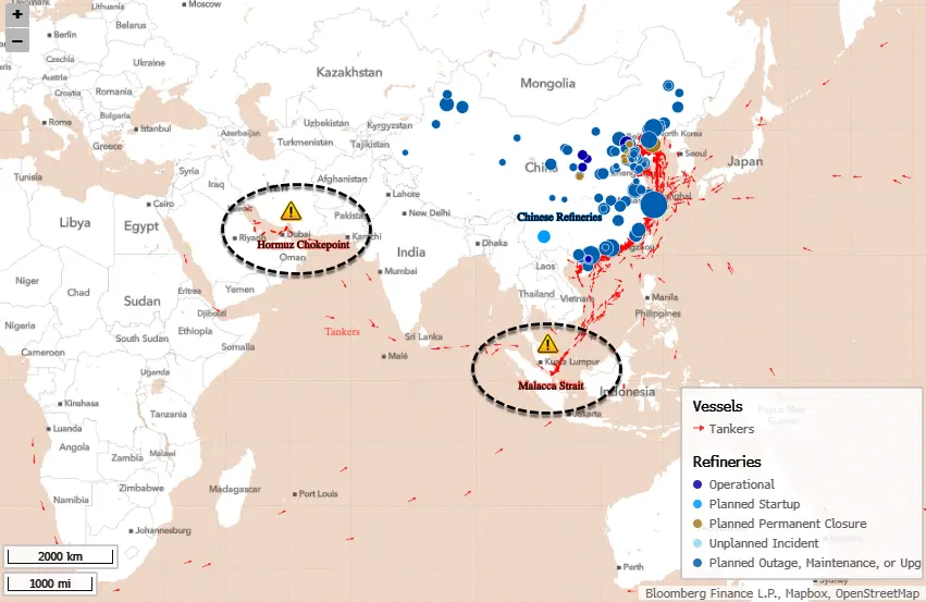 MoneyRadar_FR's tweet image. 🚨 Le blocus d'hormuz est un casse-tête pour la Chine !

La majorité du pétrole chinois du golfe (arabie saoudite, irak, émirats, koweït, qatar) doit passer par hormuz, actuellement bloqué.

Après hormuz, ce même pétrole doit encore franchir malacca pour atteindre les raffineries