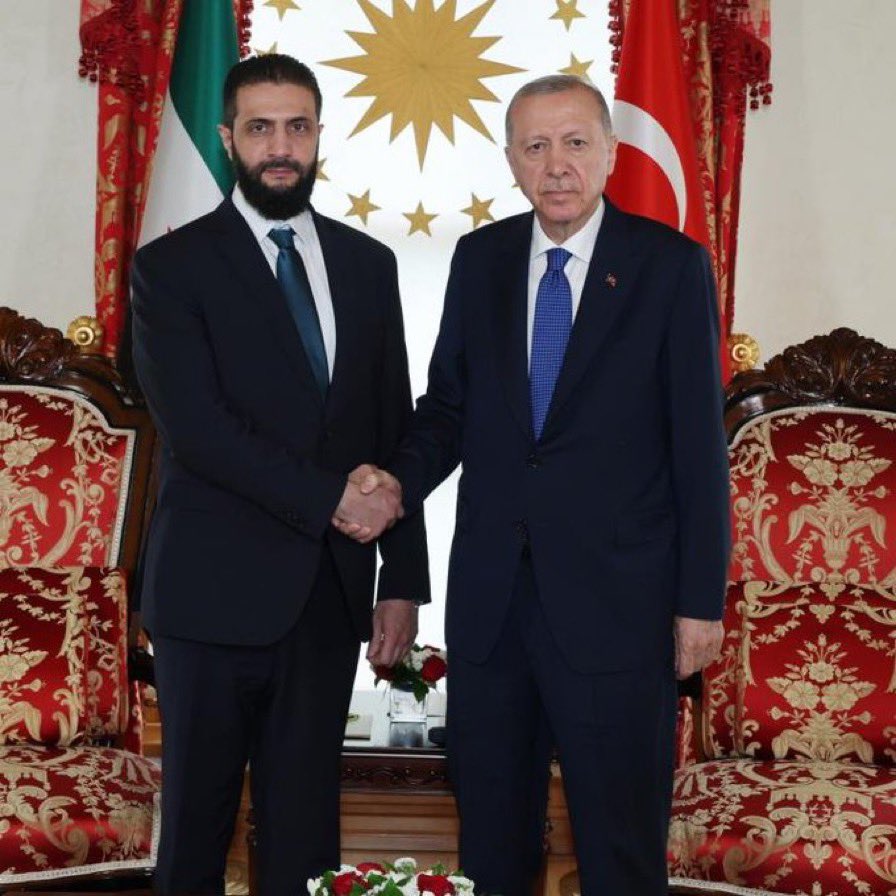 _Refractaire_'s tweet image. Israël semble être contrarié. 

Son plan qui était de mettre la main sur l’acheminement des ressources énergétiques du Moyen-orient en plus d’étendre ses territoires semble avoir du plomb dans l’aile. 

⭕️ - Médias israéliens Jerusalem Post :

La Turquie, la Syrie et la Jordanie