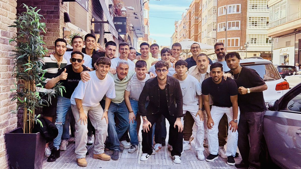 Pase lo que pase, temporada y equipo INOLVIDABLES. La 25/26 ya es la temporada en que todo lo anterior cobró sentido y en la que volvió la ilusión perdida. 
No es el que, si no el como. Y sobre todo, la gente con la que compartes camino. 

Vamos a por el último tramo, con todo 🙌🏻