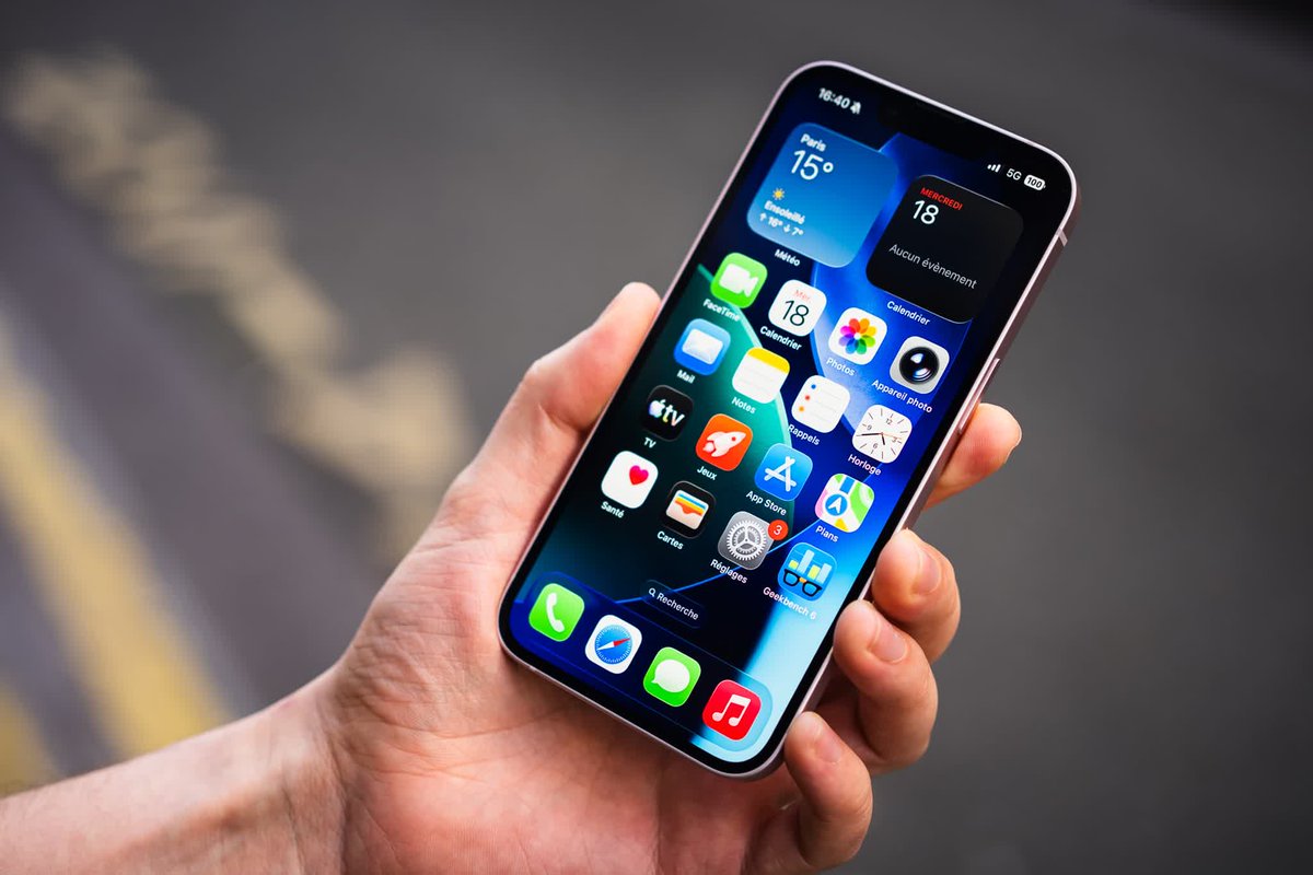 01net's tweet image. 📲 iPhone : iOS 27 ajouterait ces 2 boutons pour simplifier la personnalisation de votre écran d’accueil 🎨 #Apple #iPhone #iOS27  ➡️ 01net.com/actualites/iph…