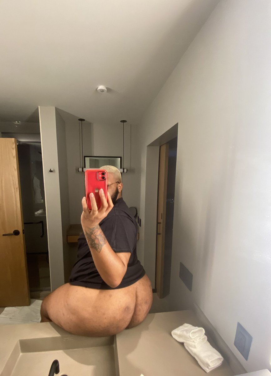 theblaqfaguette tweet picture