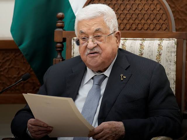 Dan2036639's tweet photo. @Jmal_ps لما الحين تصرون تورونا أن عندكم  والصهاينة نفس الغباوة طالما جاعوا لازم كلهم لحم على عظم على أساس انهم كلهم  كان عندهم نفس البنية اللي إتفقوا عليها  عشان لو تحصل مجاعة يكونوا كلهم من قبل الحرب عشان لما تحصل مجاعة ينحفوا كلهم بنفس الشكل
بس أنا ليش أضيع وقتي؟ https://t.co/gWhwYMA9Ab