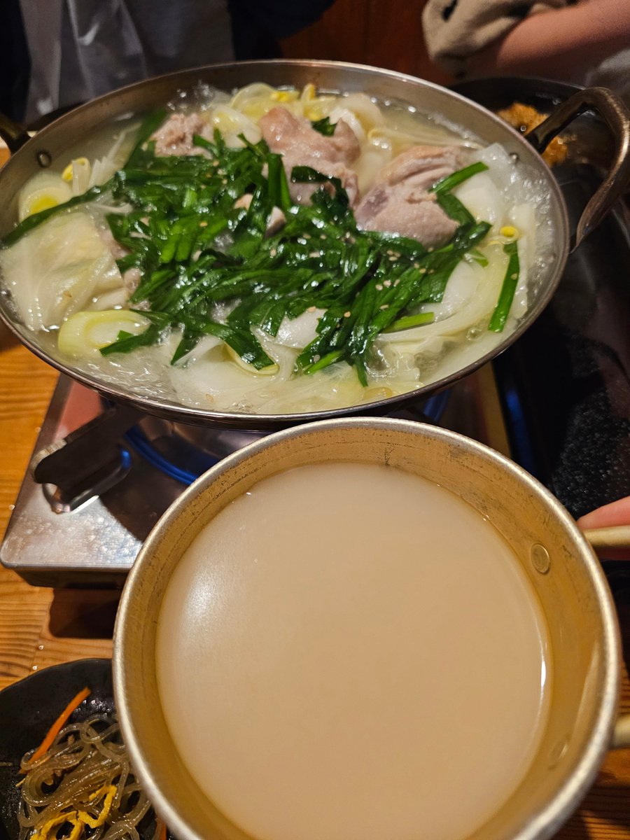 lorettawave's tweet photo. マッコリがすすむ😍 https://t.co/w5gQXJaGSp