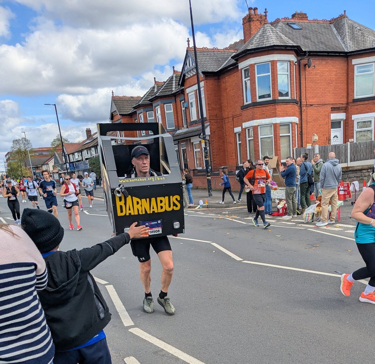BarnabusMcr's tweet image. A huge well done to our two @Marathon_Mcr runners who took on the streets of Manchester to help people change their lives and leave those streets

Check out Stuart who ran dressed as the Barnabus Bus!

justgiving.com/page/stuart-wa…
justgiving.com/page/ross-bear…

#ManchesterMarathon #Run