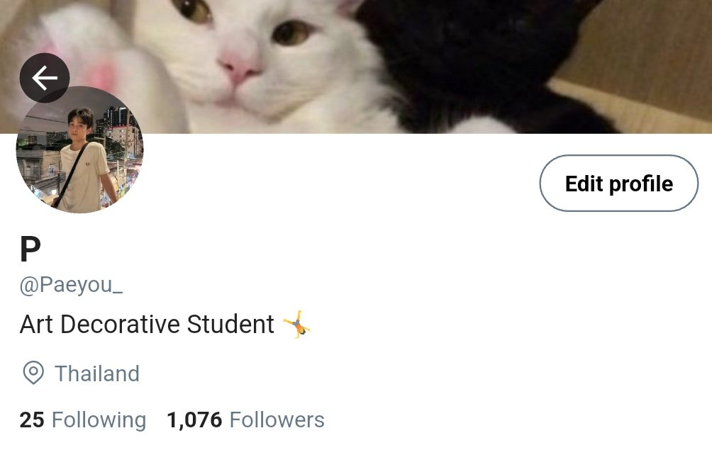 Wave_eline's tweet photo. A #TongPae AU where a cursed link glitches their feeds, revealing a parallel universe where their doppelgängers, #theewave, are the Nation's favorite ghostship. Tong is currently crashing out, violently jealous of his own face, while Pae feeds the fire just to watch him spiral https://t.co/RWh9IVaq5i