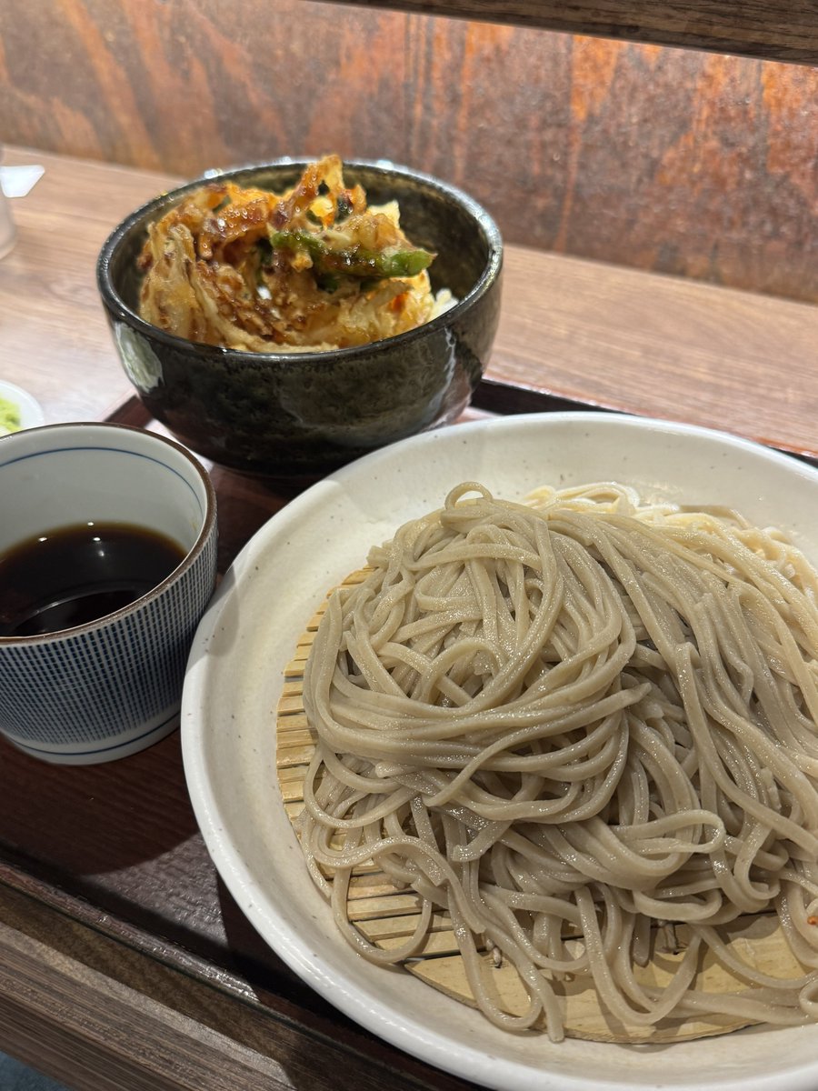 ななすけ（散歩） tweet media