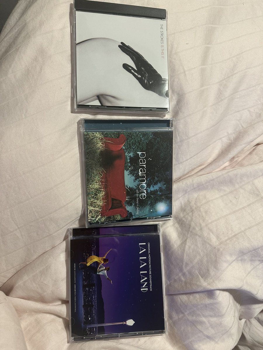 yeah yeah chicken nuggets tweet media