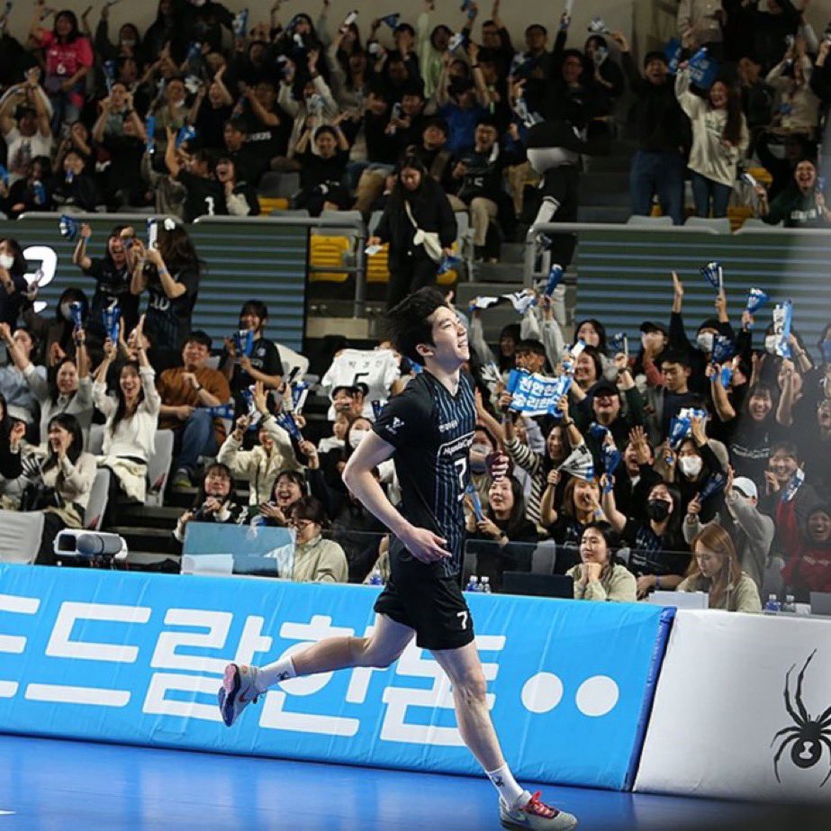 이레🏐 tweet media