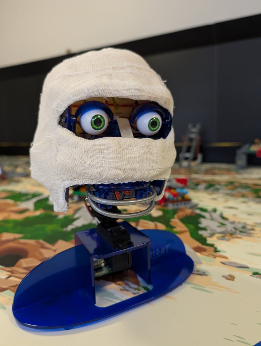 Ohbot Robot tweet media