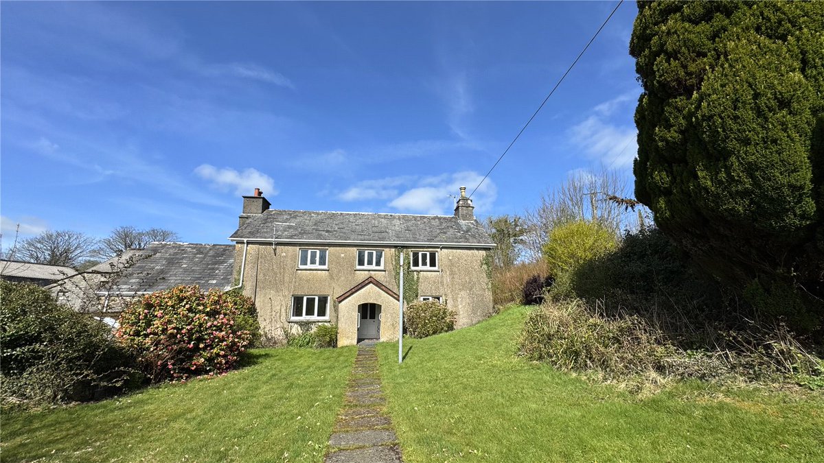 KivellsProperty's tweet image. 🎉 JUST LISTED 🎉
📍 Two Waters Foot, #Liskeard
💰 Guide Price: £425,000

A detached three bedroom farmhouse set within approximately 1.34 acres boasting fantastic potential for renovation. EPC - G.
🌐 kivells.com/properties/LIS…

#JustListed #TheSignThatSells