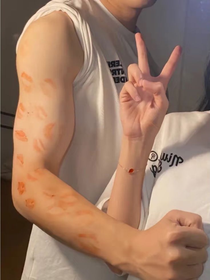 thigas | sevEN- tweet media