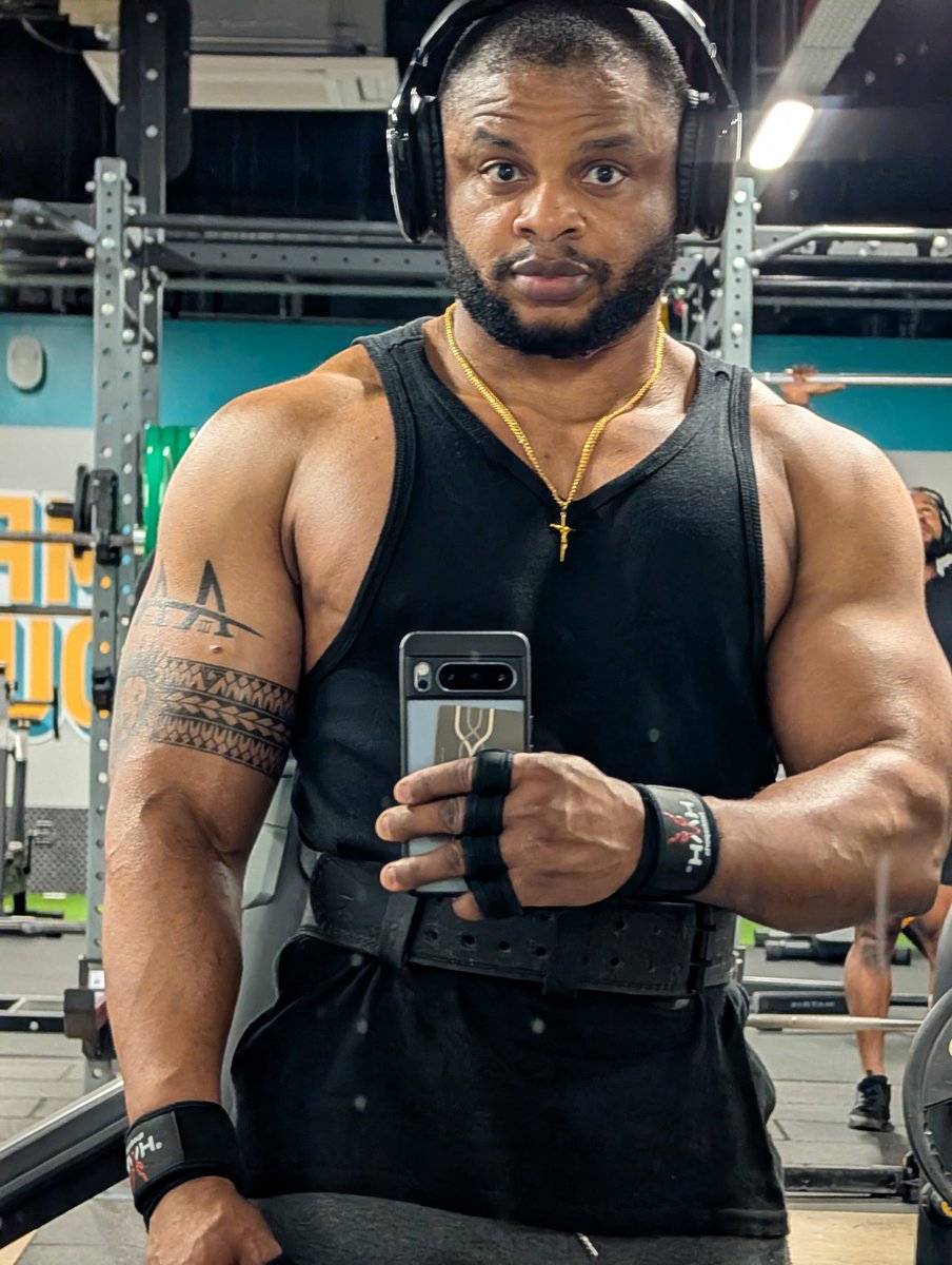 NaijaFarmer tweet media