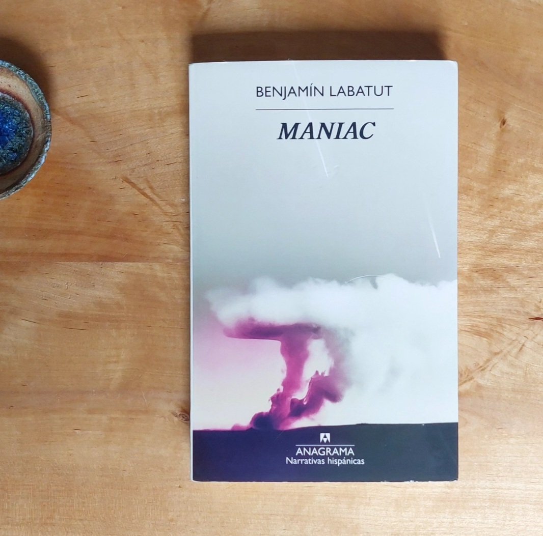 jauvaler's tweet photo. 'La invención más creativa de la humanidad surgió exactamente al mismo tiempo que la más destructiva. [...]Fue sólo posible gracias a la necesidad de construir computadoras electrónicas para calcular si una bomba de fusión iba a explotar.'

#MANIAC #libros #ymáslibros https://t.co/seXeTZ86V4