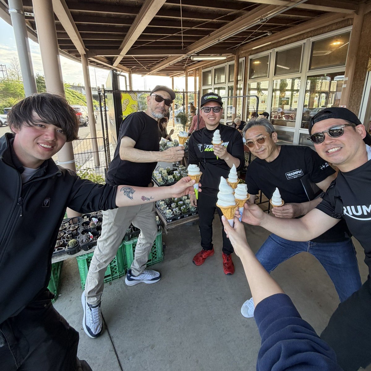 トライアンフ東京ベイ tweet media