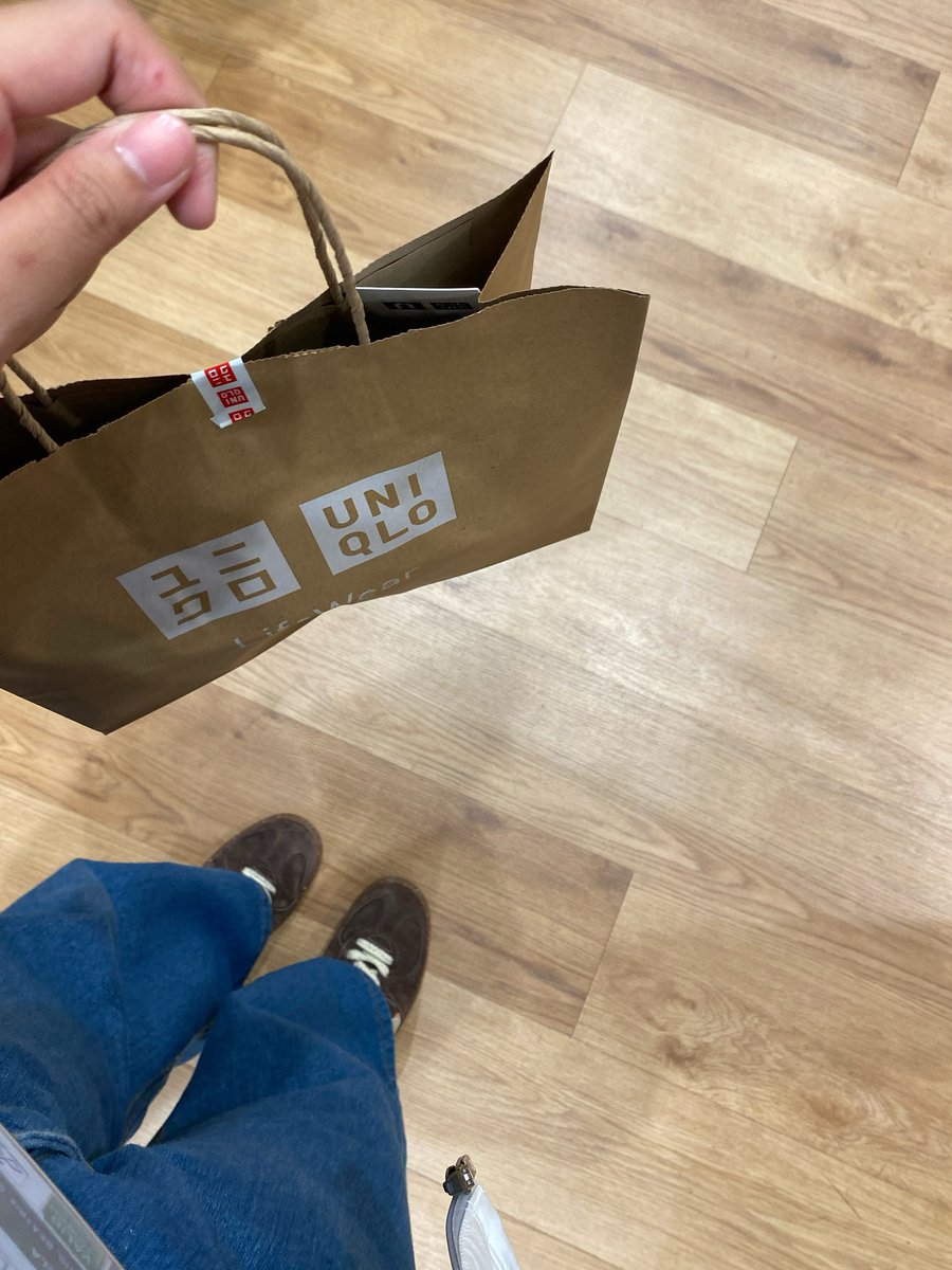 loiveriever's tweet image. bought 2 tops ksi deserve qto #advance