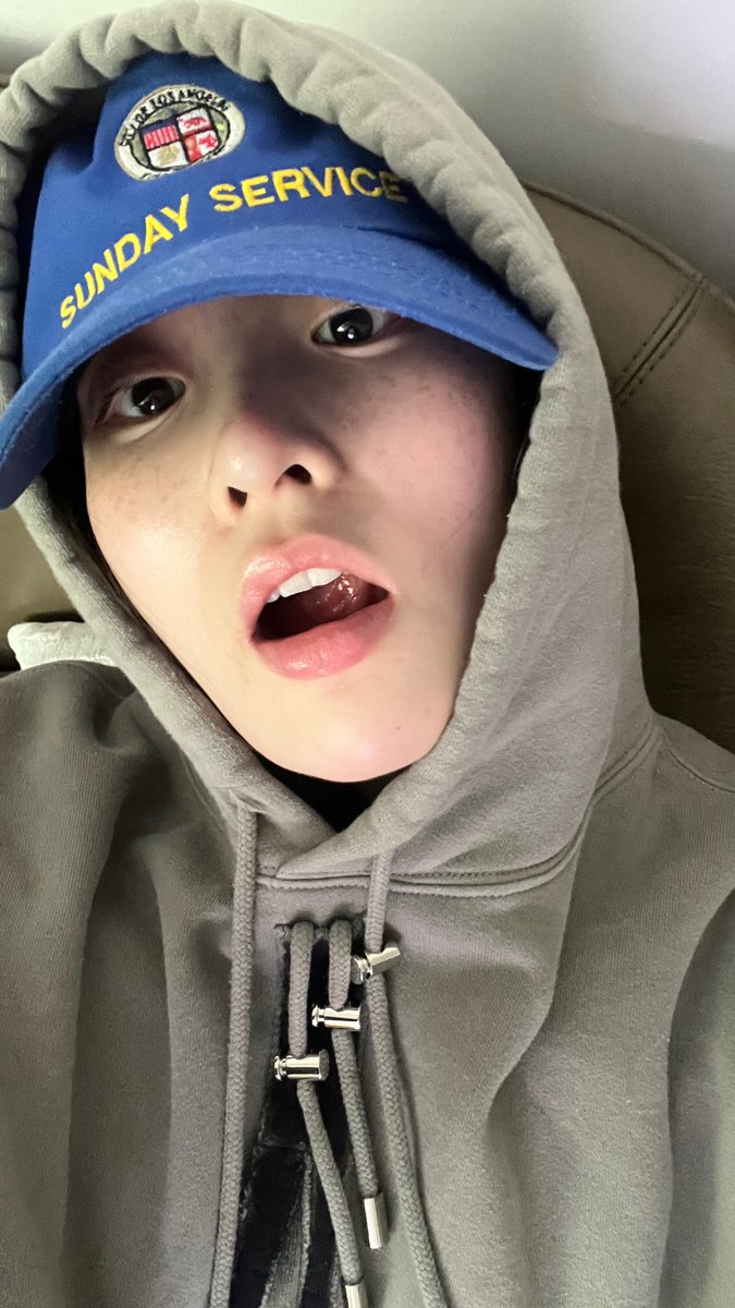 𝙼𝙸𝙽𝙶 tweet media