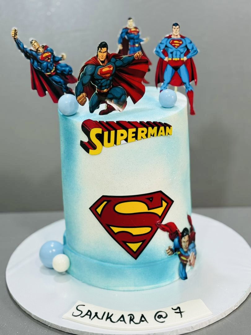 CakeGalleryUG's tweet image. Superman Themed Cake For Sankara @ 7 🥳 

Let’s celebrate with you 🤗
For all inquiries and orders, kindly WhatsApp +256775865266 today 😊

#cake #cakegalleryug #birthdaycake #cakedesign #fyp