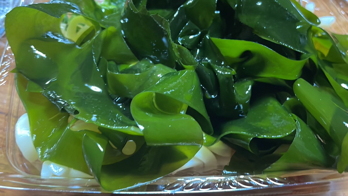 るーかん tweet media