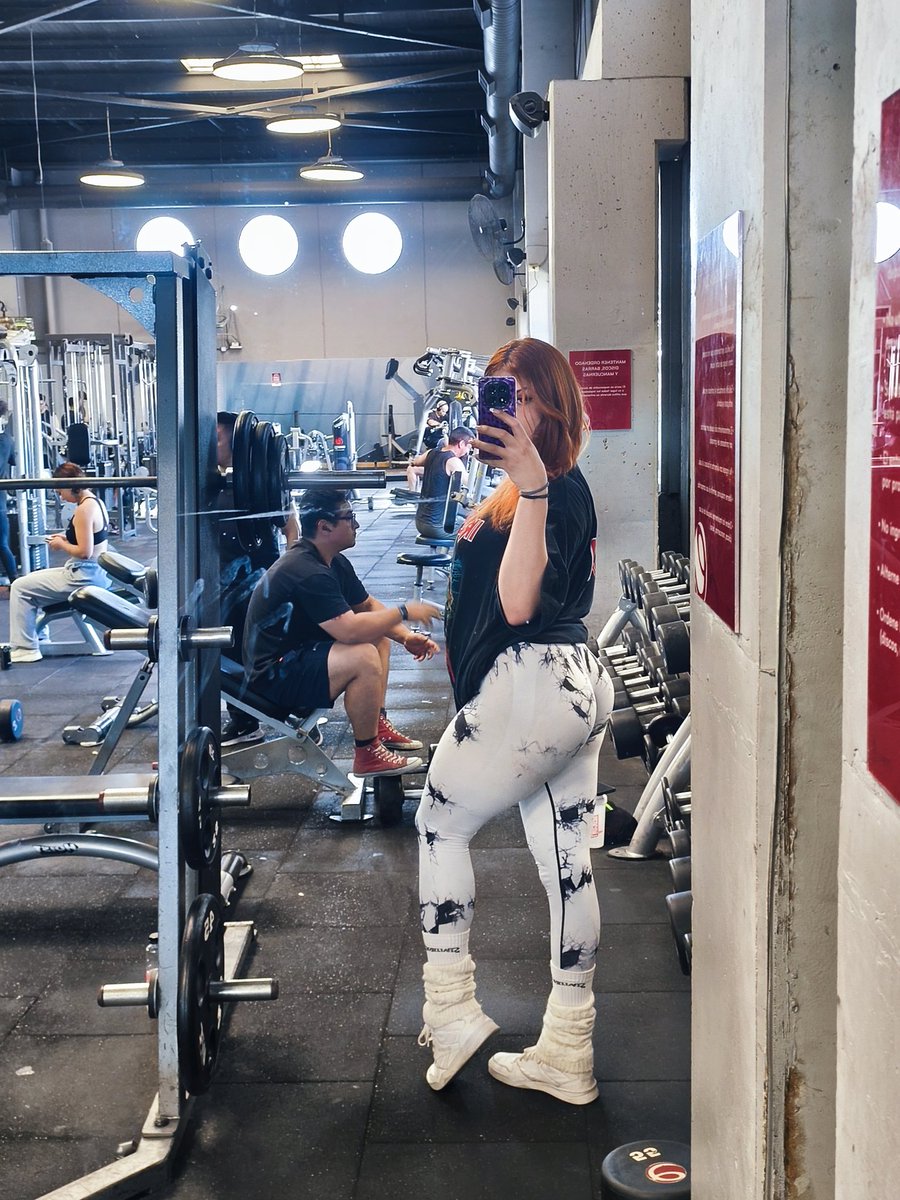 AlexxxitaFit tweet media