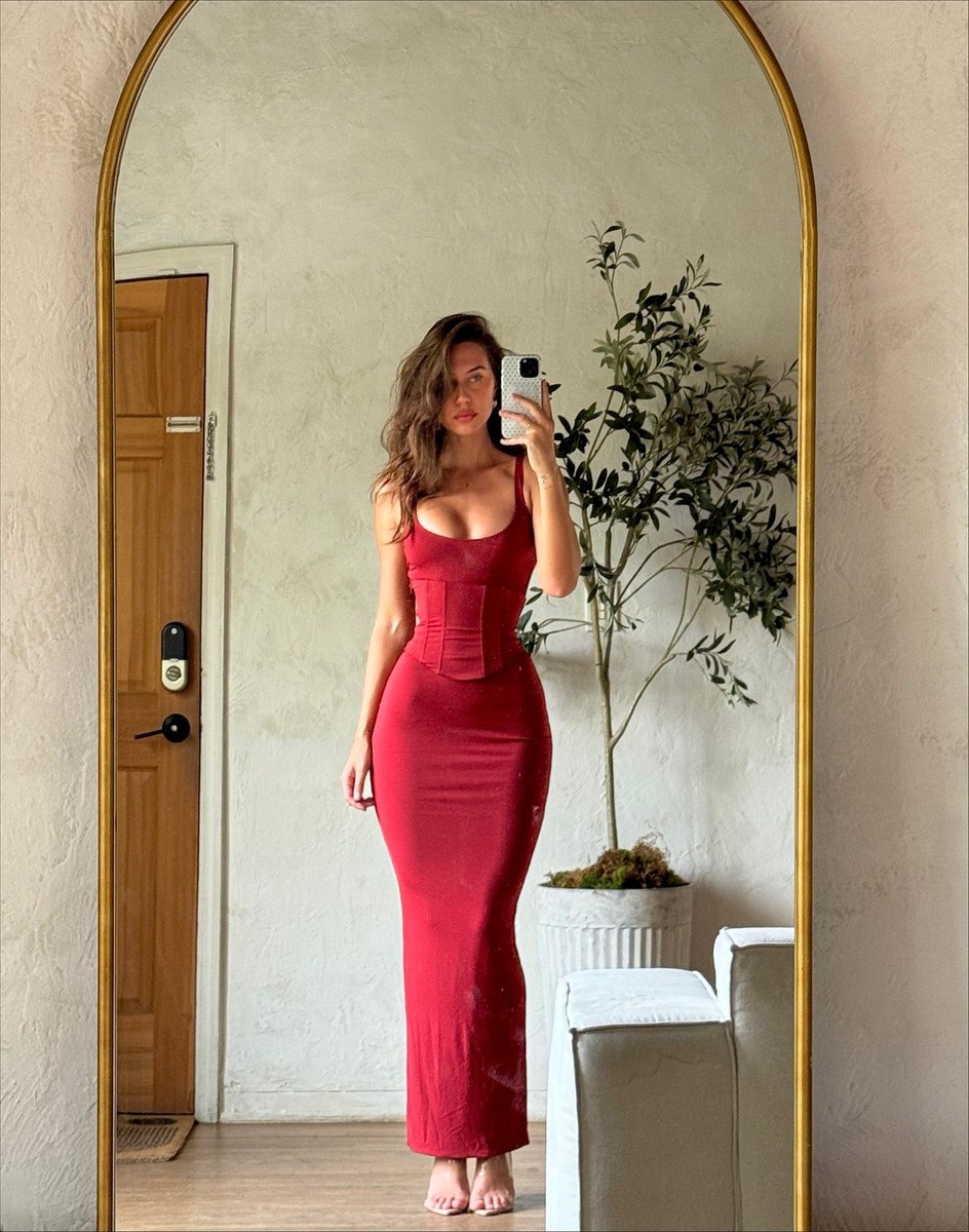 𝑹𝒏𝒆𝒆𝒎 ❥ 🧚🏻‍♀️ tweet media