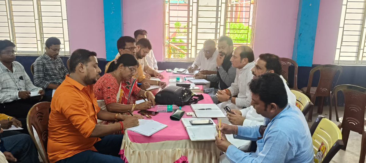 आज पश्चिम बंगाल की विधानसभा कल्याणी एवं मध्यमग्राम की सांगठनिक बैठक में रहना हुआ। 
#जय_भाजपा_तय_भाजपा 
#PoribortonSongkolpoBJPBikolpo 
#BJP4Bengal #BJP4IND #WestBengal #BengalElection2026