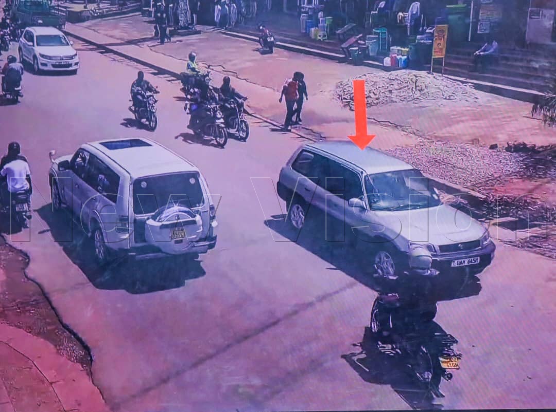 newvisionwire's tweet image. 🔴 LIVE: GGABA MURDER TRIAL

CCTV footage dated April 2, 2026 — the day four toddlers were killed at a Ggaba daycare — shows Okello pushing his car after it failed to start.

📸 Moses Nsubuga | #VisionUpdates
