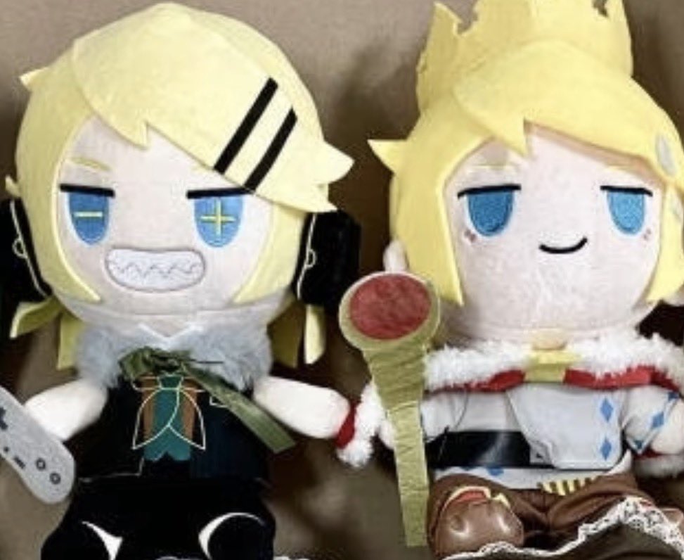 EvilMomoneMomo's tweet photo. evil..? https://t.co/NLclT1QdU5
