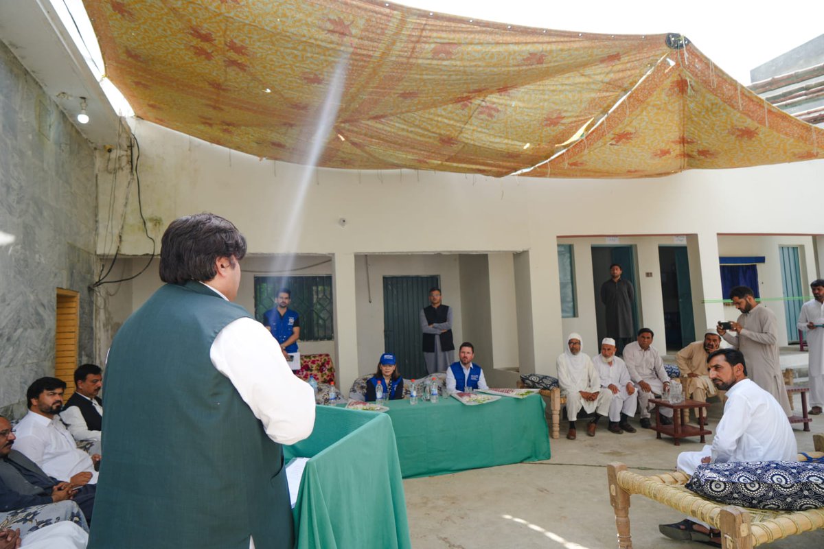 _CARKP's tweet photo. @IOMPakistan in collaboration with PHED, KP and CAR-KP,  inaugurated the rehabilitated water supply scheme at Sherin Kothi 1. The ceremony was graced by Ms. Mio Sato, Chief of Mission, IOM Pakistan and Mr. Shakeel Muhammad Khan Safi, Commissioner for Afghan Refugees ,KP . https://t.co/fOYMLY6gsY