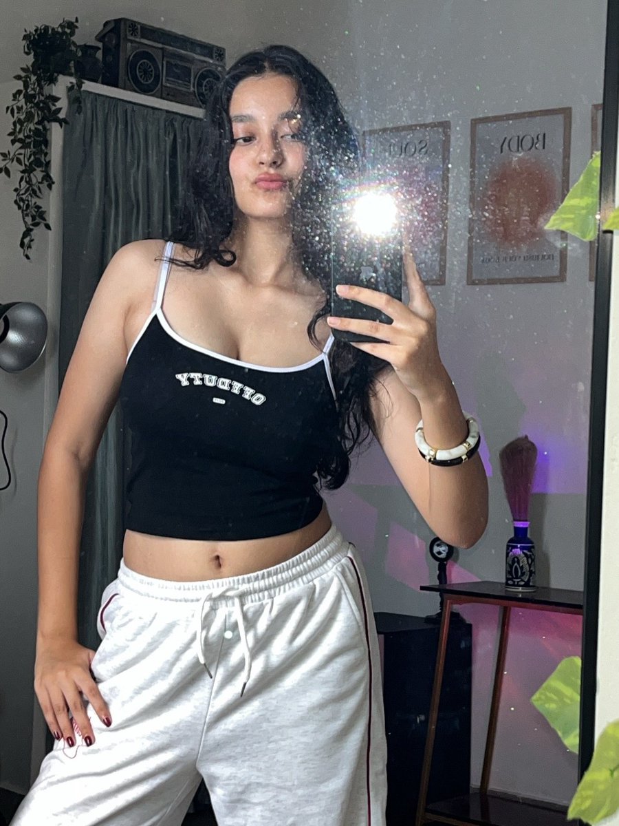 𝙉𝘼𝙑𝙀𝙇 𝙉𝙄𝙍𝙑𝘼𝙉𝘼💦 tweet media