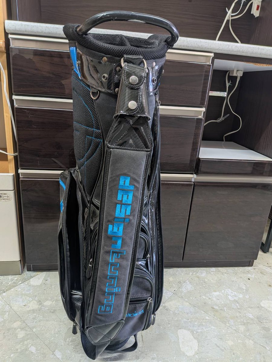 住吉店です！ デザインチューニング キャディバッグ入荷⛳️ スタンド