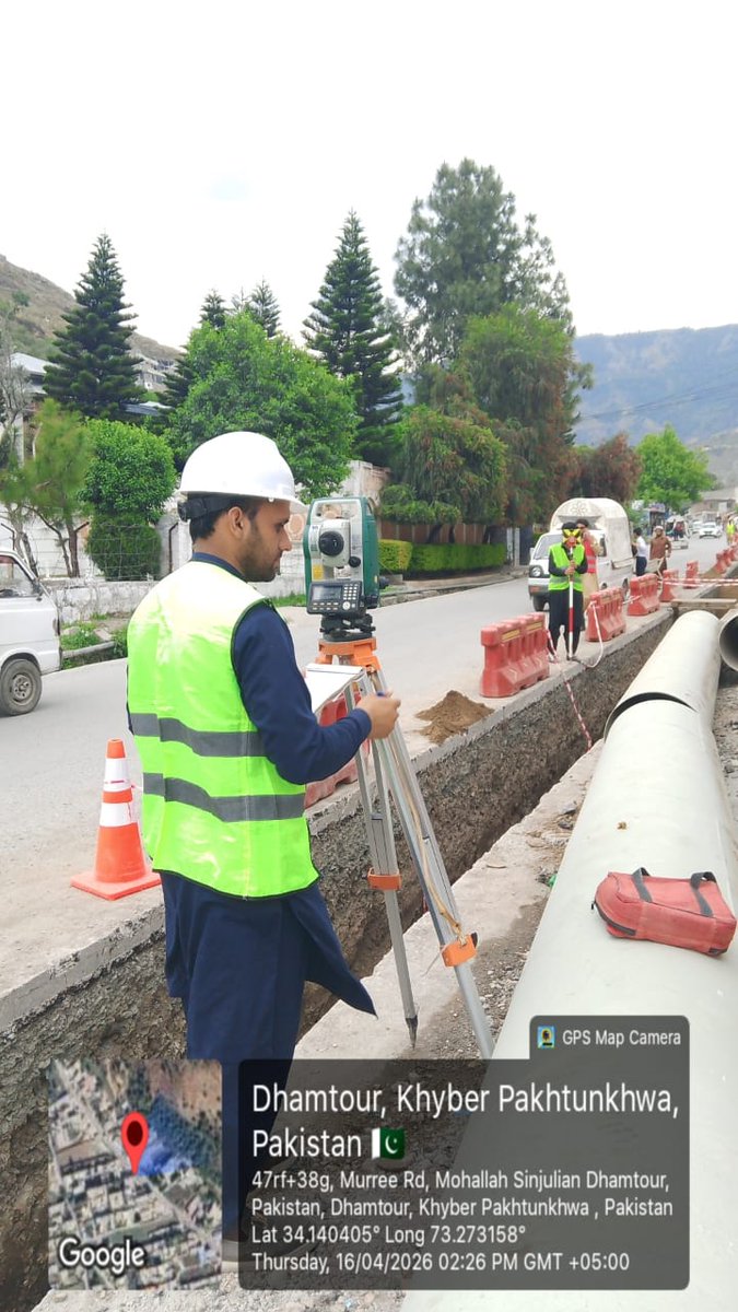KPCIP1's tweet photo. محکمہ بلدیات و دیہی ترقی کے خیبر پختونخوا سٹیز امپرومنٹ پراجیکٹ کے تحت ایبٹ آباد میں واٹر سپلائی منصوبے کی پائپ لائن کی تعمیر تیزی سے جاری ہے۔ پہاڑی چشموں کا پانی چونا واٹر ٹریٹمنٹ پلانٹ تک پہنچایا جائے گا، جہاں صفائی کے بعد شہر کے36,000 گھرانوں کو مسلسل پانی فراہم کیا جائے گا۔ https://t.co/s2YfKKWSHn