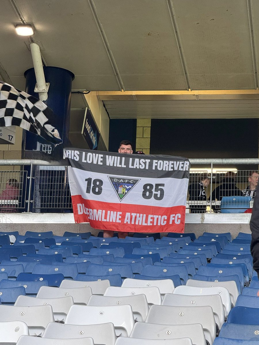 Gregor Brown tweet media