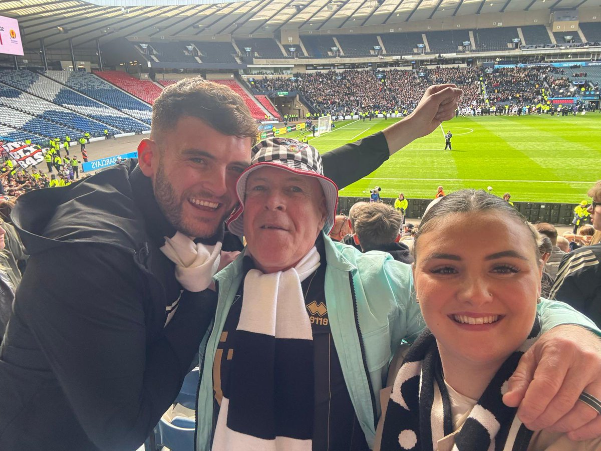 Gregor Brown tweet media