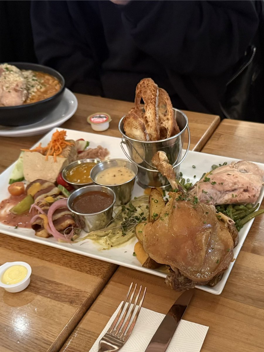 レン@🐺🍏🐑 tweet media