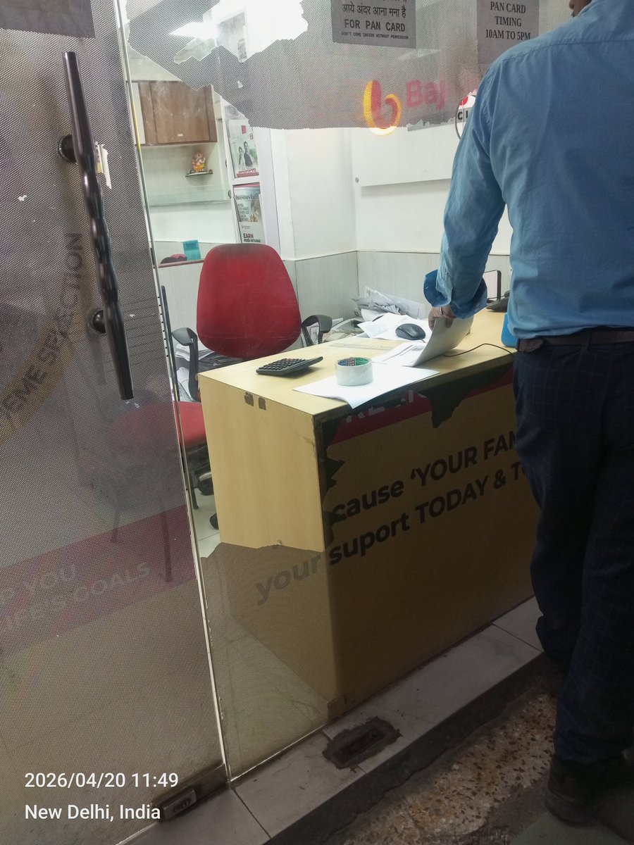 dsp_ji's tweet image. @bajaj_capital Bajaj House में PAN कार्ड कार्य के लिए आने पर सीट P4 खाली मिली और अंदर मौजूद व्यक्ति न तो सुनने को तैयार था और न ही सही जानकारी देने को।
आम जनता को यूं ही परेशान किया जाएगा क्या? कृपया तुरंत संज्ञान लें।
@IncomeTaxIndia
@NSDL_Ltd
@Protean_Tech
#PANCard #NehruPlace