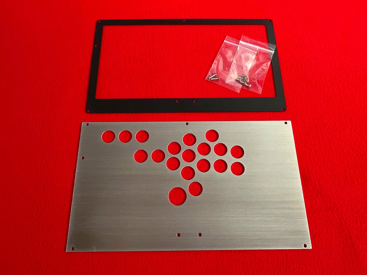 GAMING_okayama's tweet image. 旧PANTHERA アルミ素地１層式ヘアライン加工天板
オーダー作成になります。
ご依頼ありがとうございました。

#razer
#panthera
#アケコン天板作成